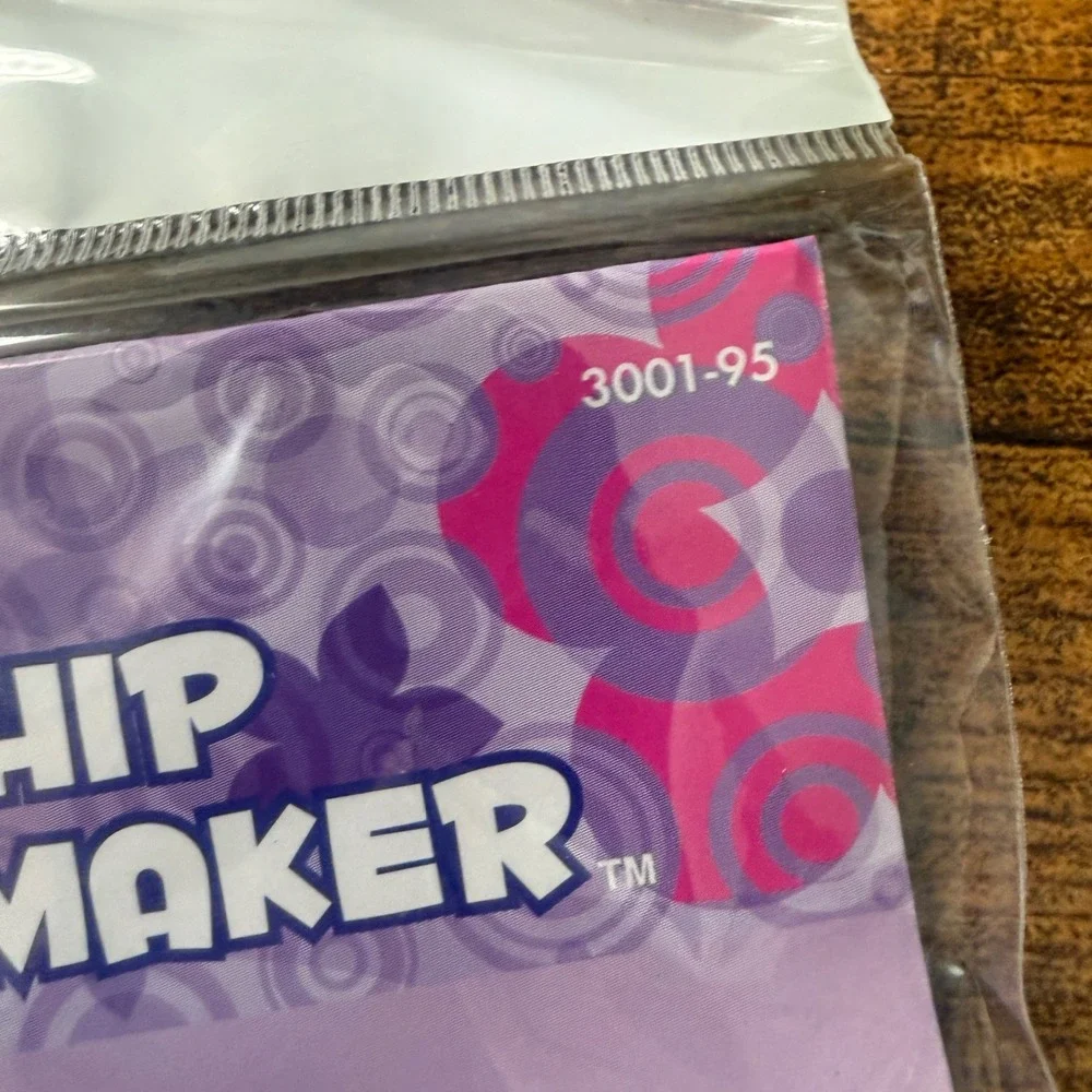 Make It Cool 2011 Friendship Bracelet Maker Janlynn 3001-95 Fun‎ Craft Kit Neon